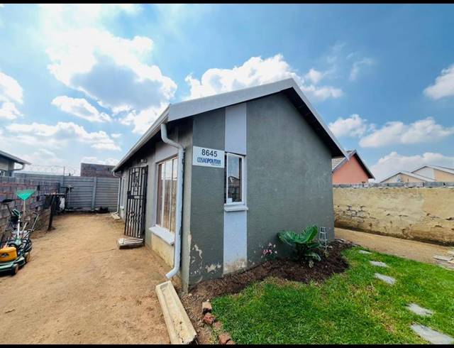 2 BEDROOM HOUSE FOR SALE IN WINDMILL PARK